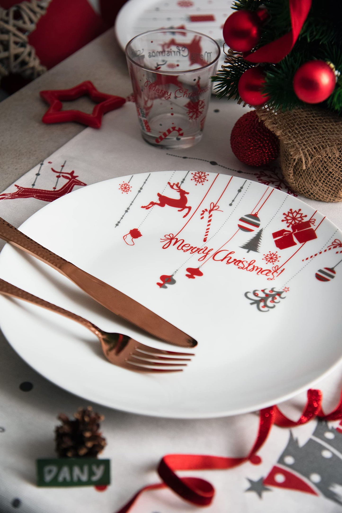 Set de vesela Merry Christmas, 18 piese, alb/rosu